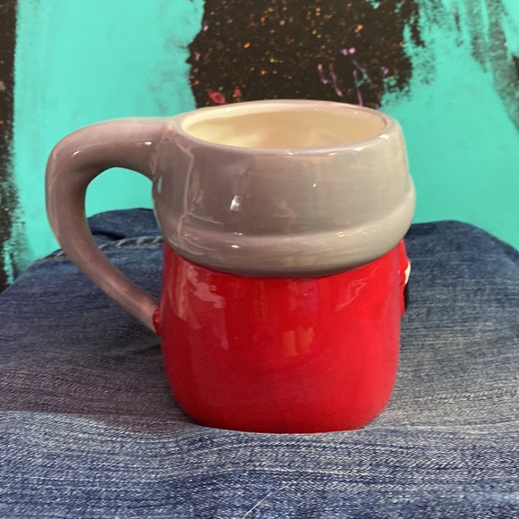 Cute Santa Mug - Picture 4 of 6